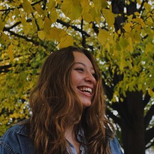 Meet your Posher, Leslie